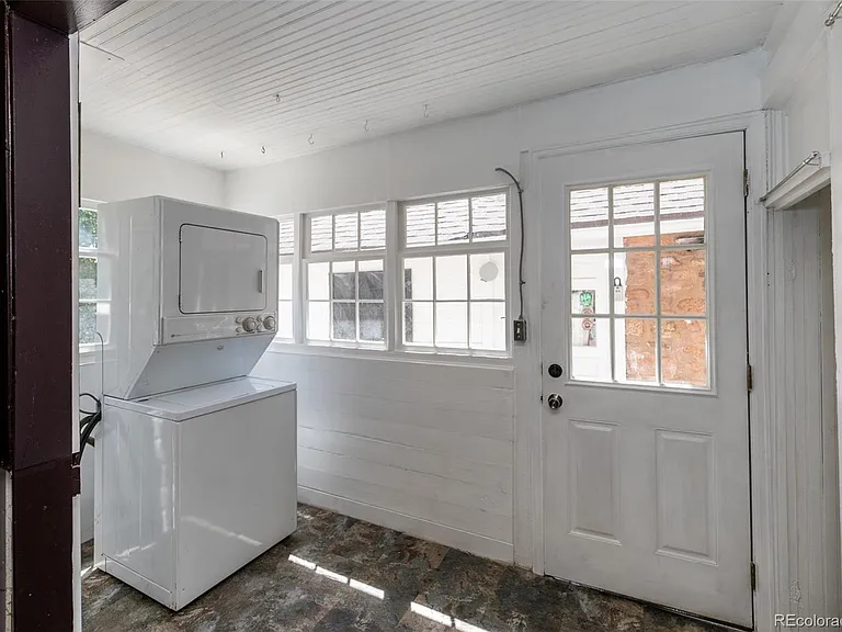 70 Waltham Ave #2 — Photo 2