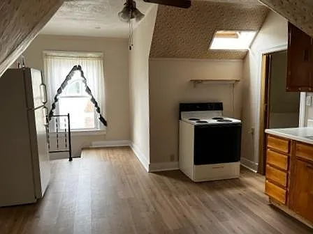2 bed, 800 sqft, $1,250 — Photo 4