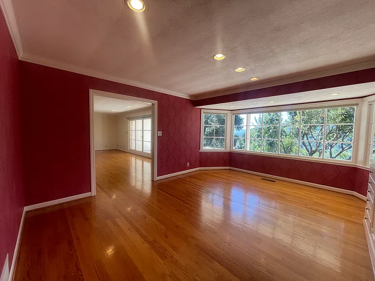 22505 Rolling Hills Rd — Photo 16
