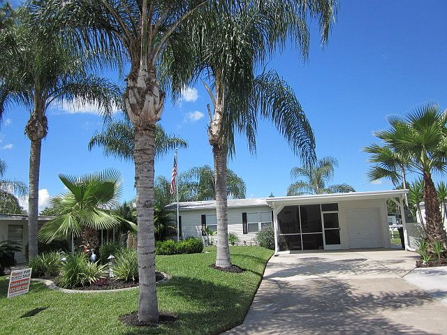 1st image of 30017 Wausaukee Dr