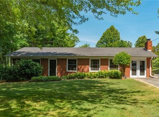 157 Mount Carmel Rd, Asheville, NC 28806