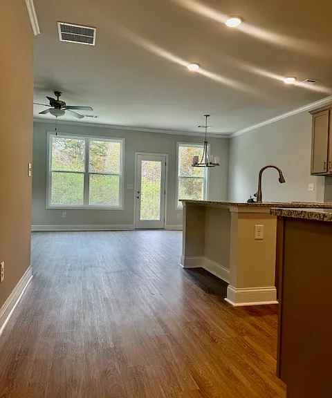 3901 Hill Ct — Photo 5