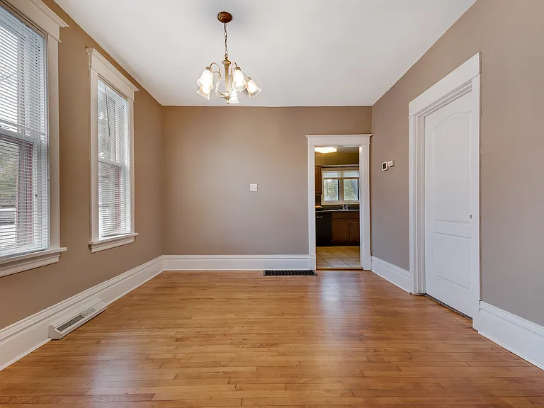 476 W Jackson St — Photo 7