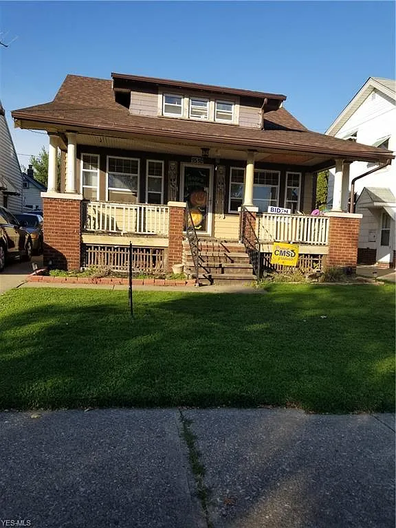 1518 Ardoyne Ave photo 1