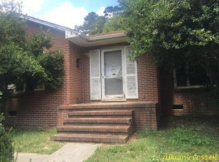 1008 College St, South Boston, VA 24592