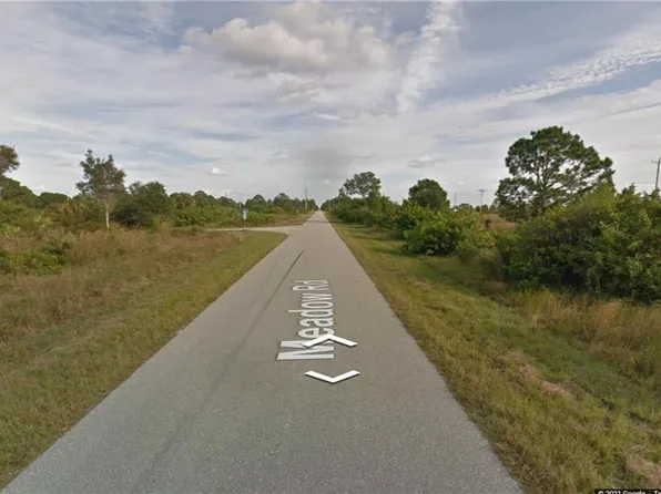 2902 Meadow RD, LEHIGH ACRES, FL 33974