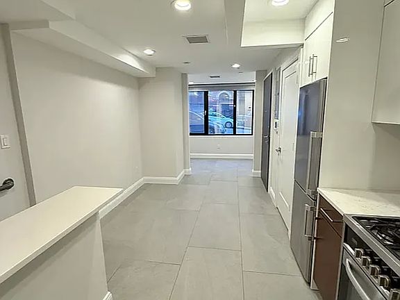 5th image of 168 E 100th St APT 101