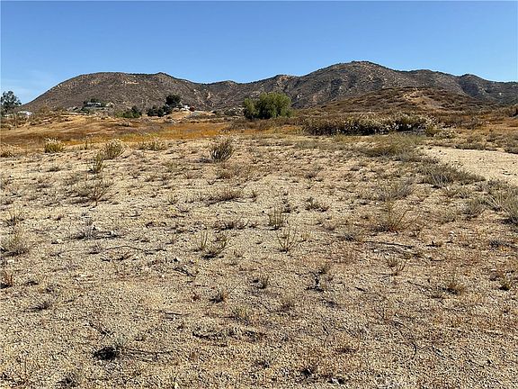 3rd image of 23777 Wildomar Trl #1