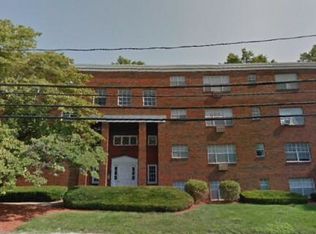 98 Caya Ave #A03, West Hartford, CT 06110