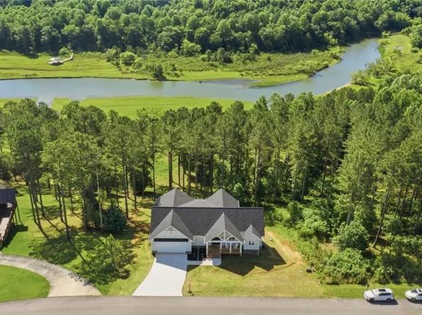511 Sandy Lake Ln, Blairsville, GA 30512