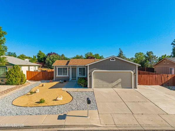 5824 Lightning Ct, Sun Valley, NV 89433