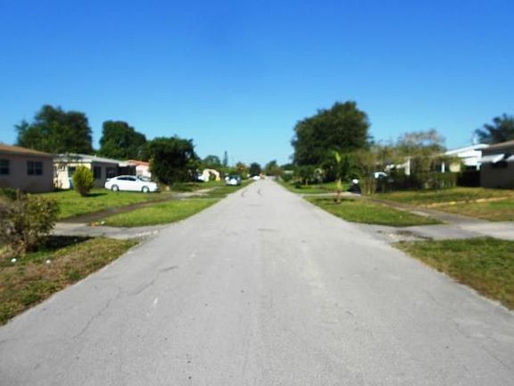 2nd image of 1301 NW 188th Ter