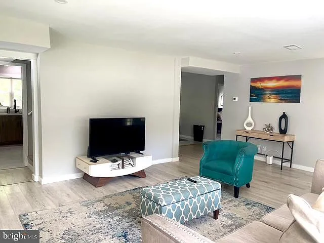378 Eggerts Crossing Rd — Photo 6
