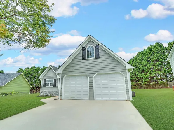 70 N Greenfield Cir, Covington, GA 30016