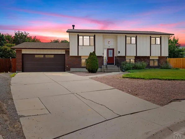 9 Newpark Ln, Pueblo, CO 81001