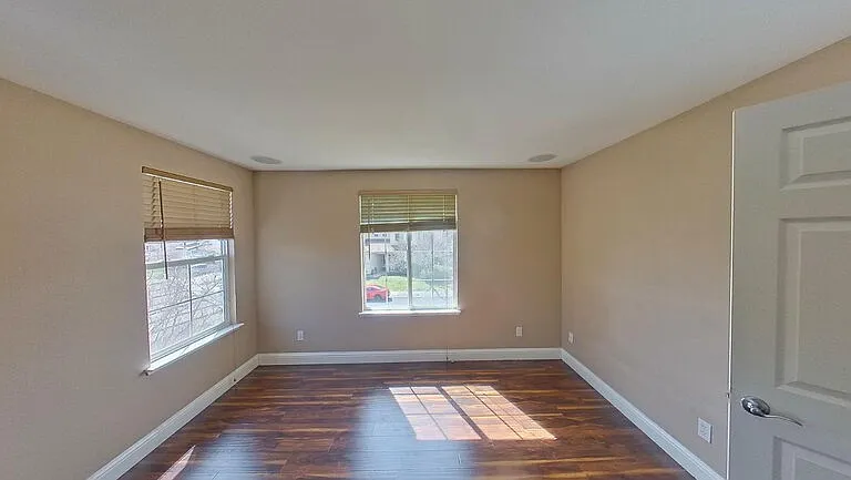 1692 Woodhaven Cir — Photo 31
