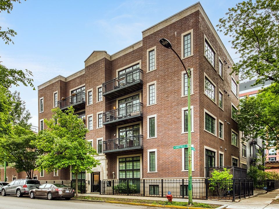 1st image of 2501 N Sheffield Ave APT 3S