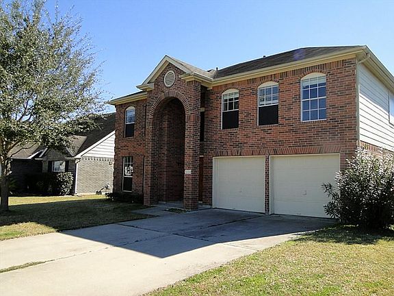 2nd image of 3218 Coldwater Canyon Ln