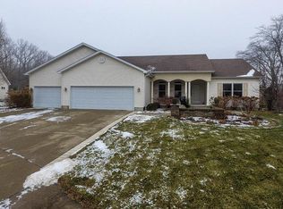 345 Carrington Ave, Mt Zion, IL 62549