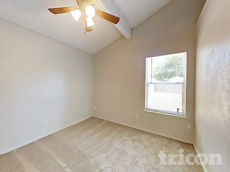 609 S Walnut Creek Dr — Photo 18