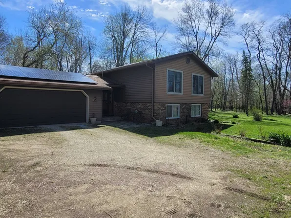 28813 Fulfs Rd, Sterling, IL 61081