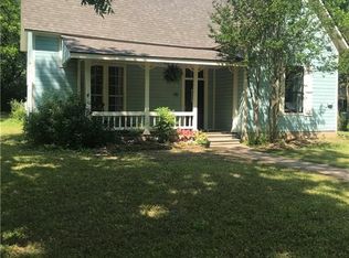 115 S Avenue I, Clifton, TX 76634