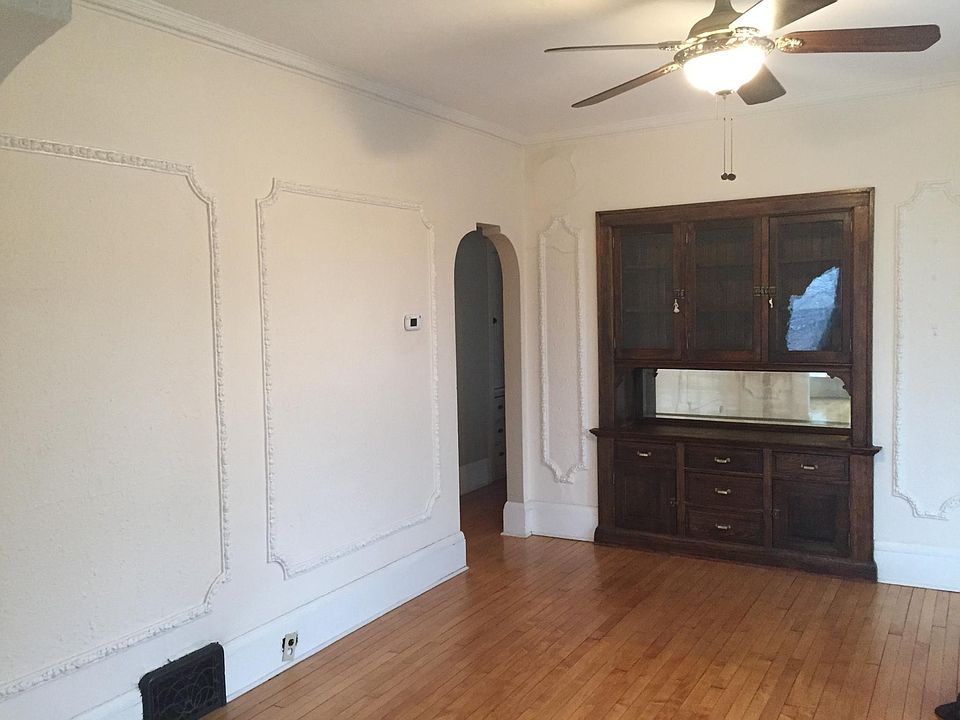 1st image of 1152 E Walworth St