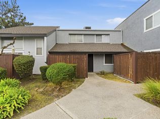 325 Standiford Ave APT 29, Modesto, CA 95350