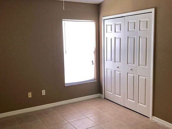 5th image of 2912 Lazlo Ln