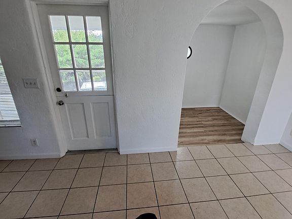 4th image of 493 Palm Ave