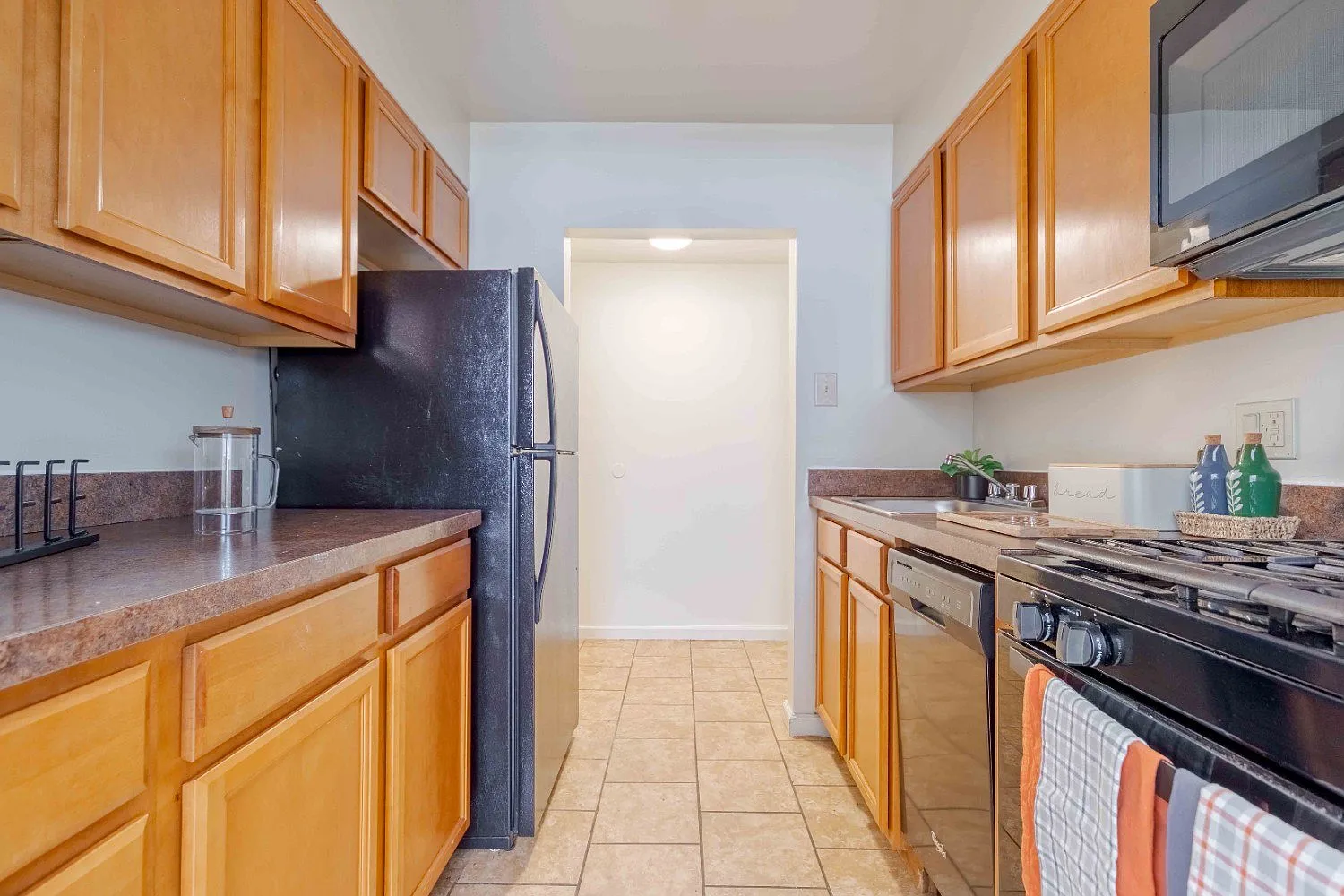 Ridgeview Apartment Homes — Photo 2
