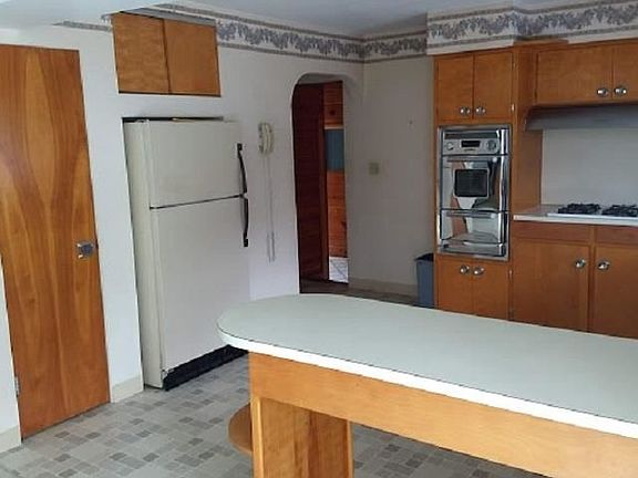 3rd image of 4791 Margaret Ct