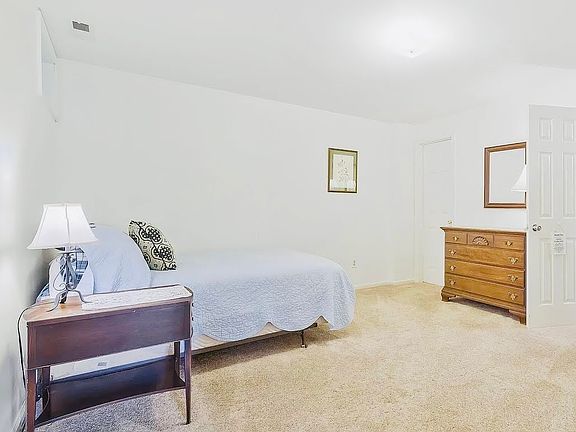 5th image of 1033 Riva Ridge Dr