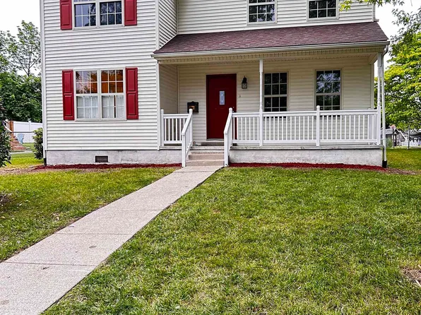 3255 Ridgeway Dr, Ashland, KY 41102