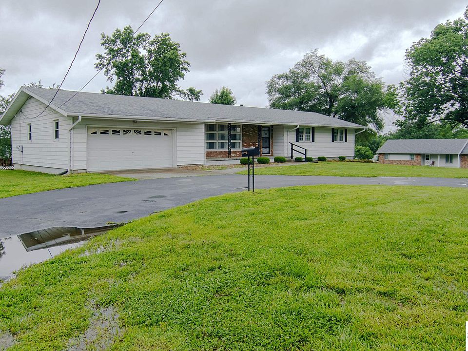 1st image of 100 W Calvird Dr