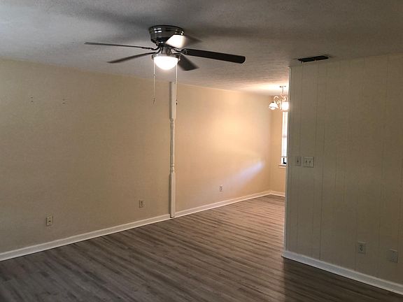 2nd image of 1619 Coombs Dr #2