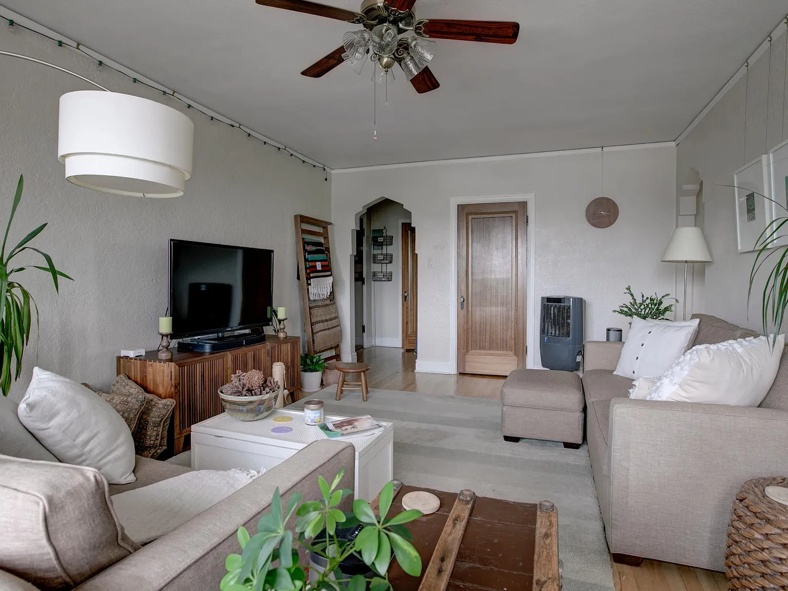 1165 Columbine St — Photo 4