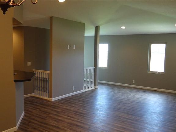 5th image of 802A Sundown Ct