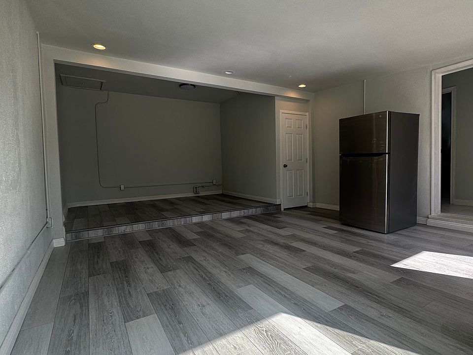 1st image of 3707 Pioneer Dr