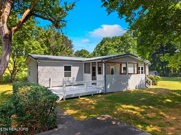 1321 Chrisman Rd, Dandridge, TN 37725