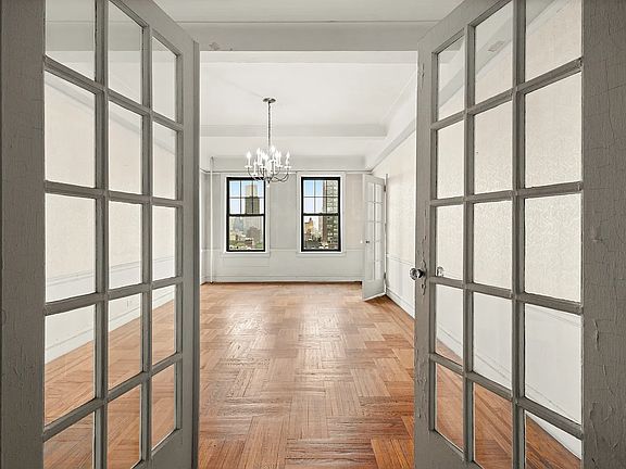 2nd image of 141 E 3rd St #10EF