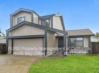818 Canary Ct, Healdsburg, CA 95448