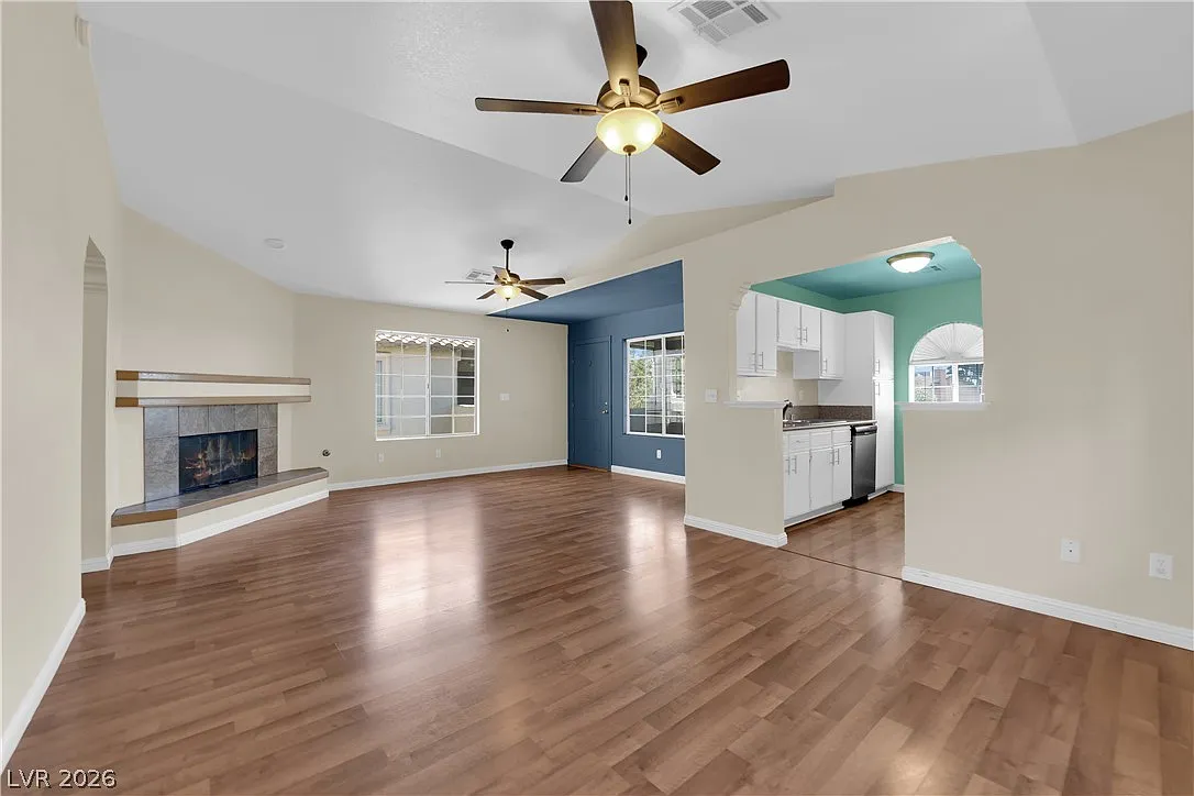 2 bed, 2.0 bath, 1137 sqft, $1,500 — Photo 3
