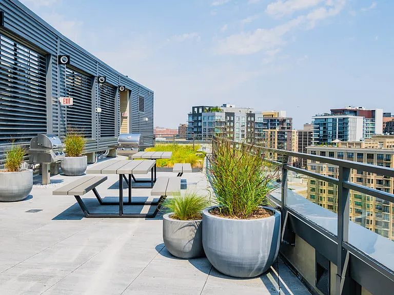 Rooftop Grilling Area