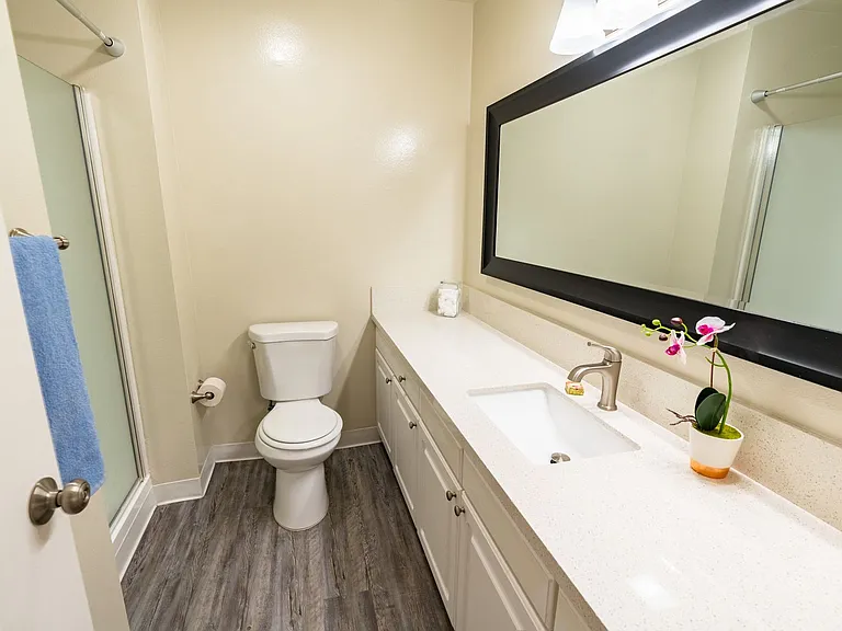 4200 Harbor Blvd — Photo 42