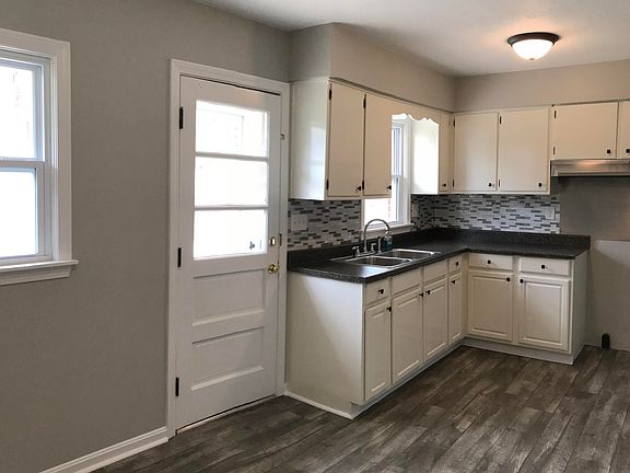 5th image of 10627 Charlene Dr