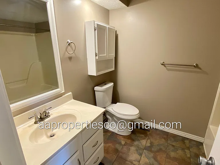 3620 S Holiday Ave — Photo 8