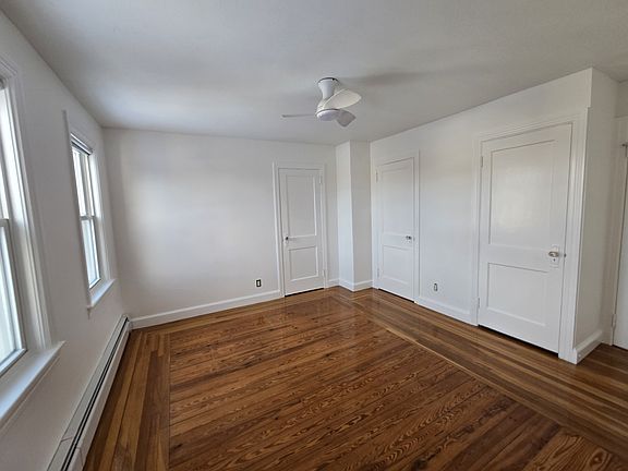 4th image of 145 Windmill St Floor 2