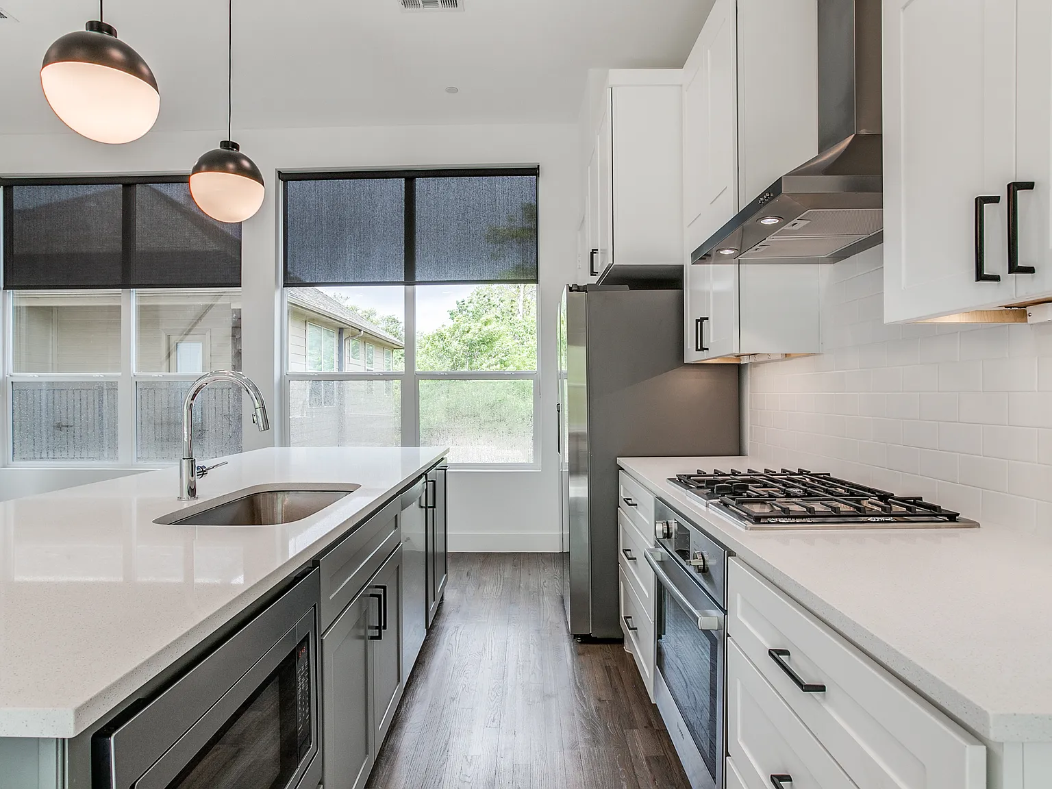 2 bed, 2.5 bath, 1624 sqft, $3,500 — Photo 4