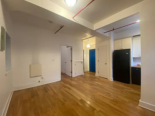 Rented by Dream Space Realty | media 15